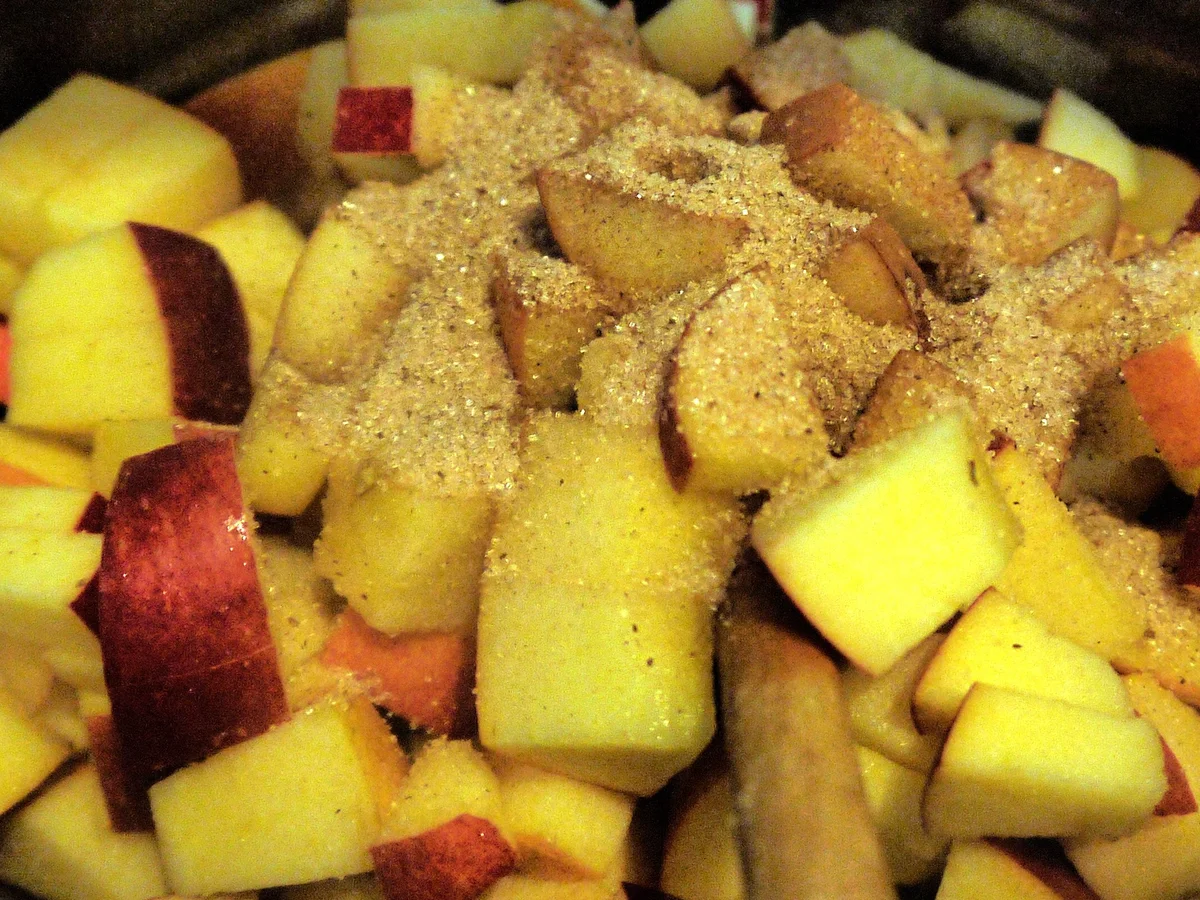 Rezept: Beschwipste Gewürz-Apfeltaschen Bild Nr. 5 Beschwipste Gewürz-Apfeltaschen - Rezept - Bild Nr. 5