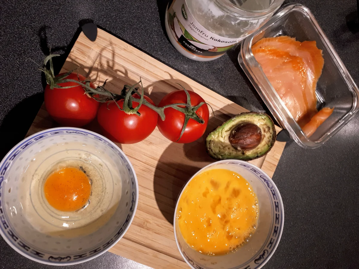 BiNe` S EIER - WRAP MIT RÄUCHERLACHS & TOMATE - Rezept - Bild Nr. 2