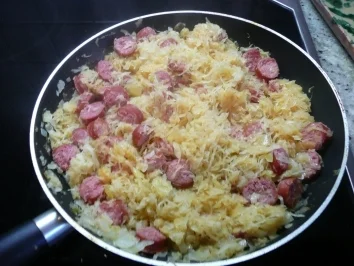 Rezept: Sauerkrautkuchen Sauerkrautkuchen - Rezept