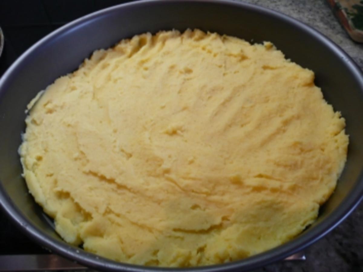 Sauerkrautkuchen mit Kartoffeln und Zwiebel fein gewürfelt - Rezept mit ...
