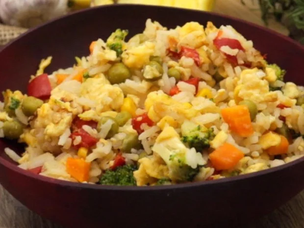 Rezept: Zweierlei gebratener Reis Bild Nr. 2 Zweierlei gebratener Reis - Rezept - Bild Nr. 2