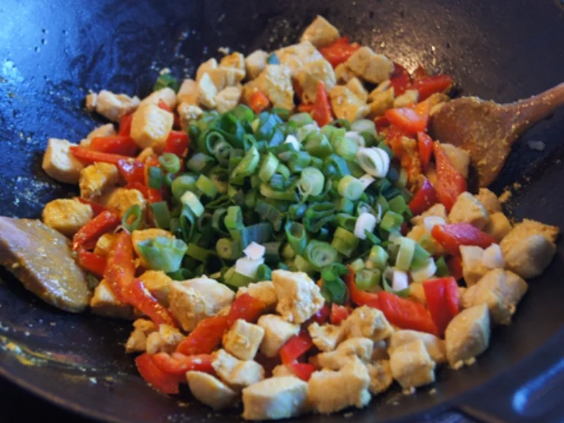 Indisches Hähnchenbrustfilet-Curry im Wok mit Jasmin-Reis - Rezept - Bild Nr. 6895