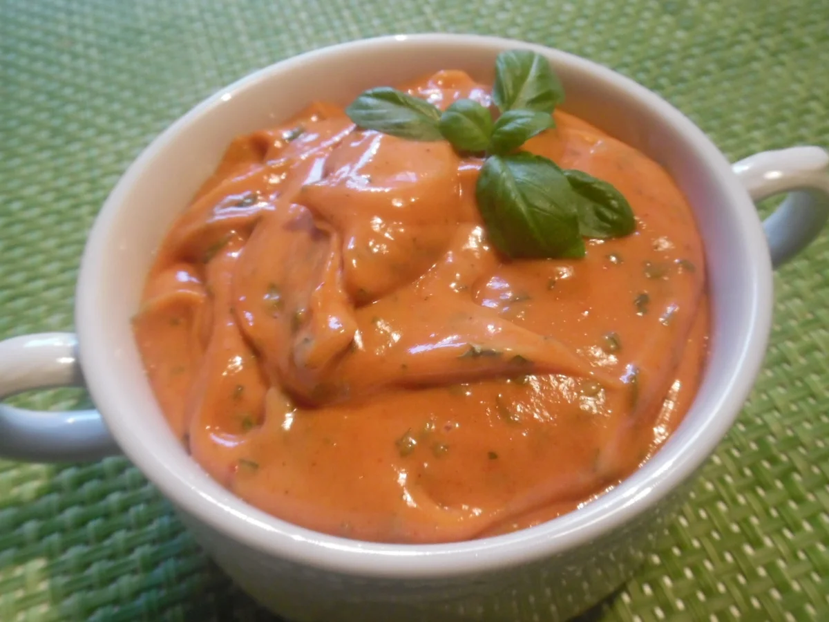 Rezept: Tomaten-Basilikum-Mayonnaise Bild Nr. 6872 Tomaten-Basilikum-Mayonnaise - Rezept - Bild Nr. 6872