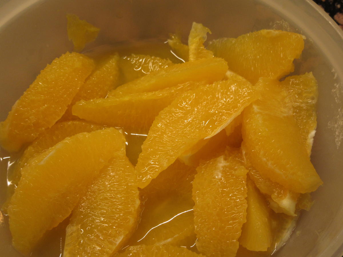 Dessert: Einfacher Orangenquark mit Walnusskrokant - Rezept - Bild Nr. 6894