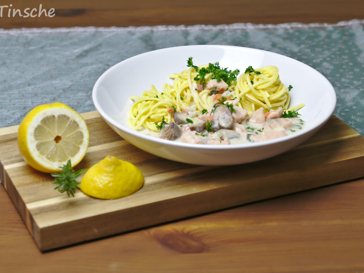 Lachsragout mit Pasta - Rezept mit Bild - kochbar.de