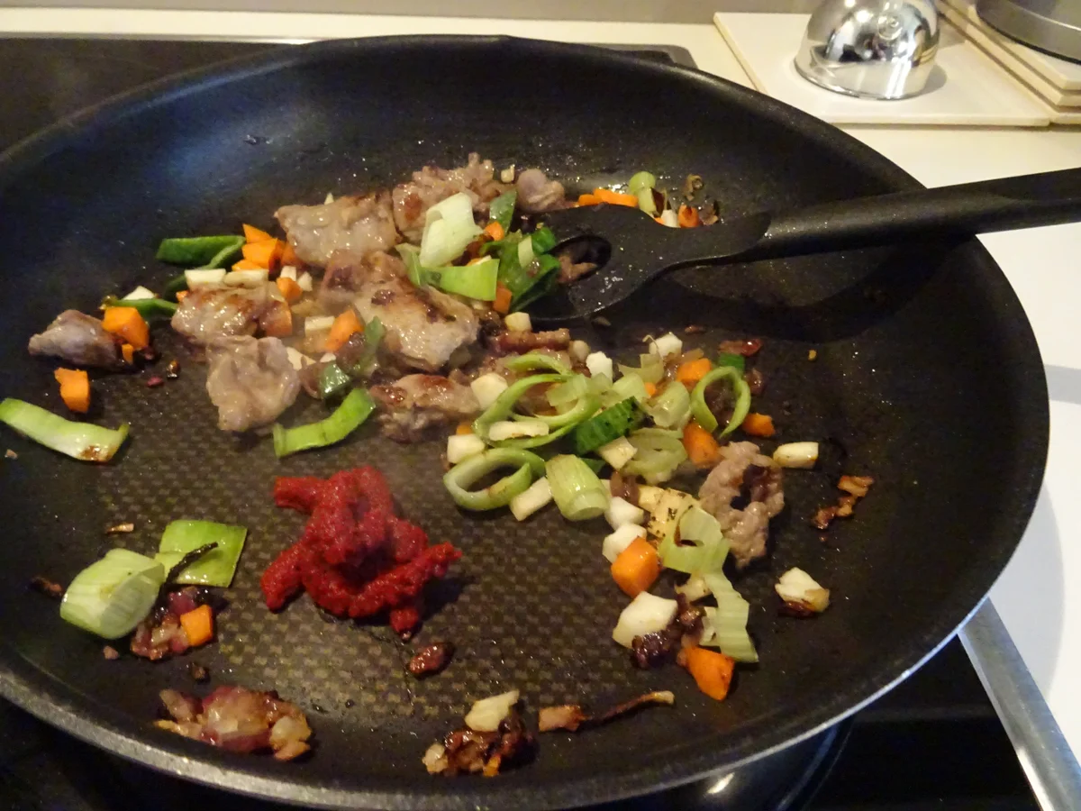 Rezept: Wildschwein-Rücken gefüllt und Walnusskruste Bild Nr. 6940 Wildschwein-Rücken gefüllt und Walnusskruste - Rezept - Bild Nr. 6940