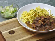 Rotwein-Balsamico-Gulasch mit Pfifferlingen - Rezept - Bild Nr. 6912