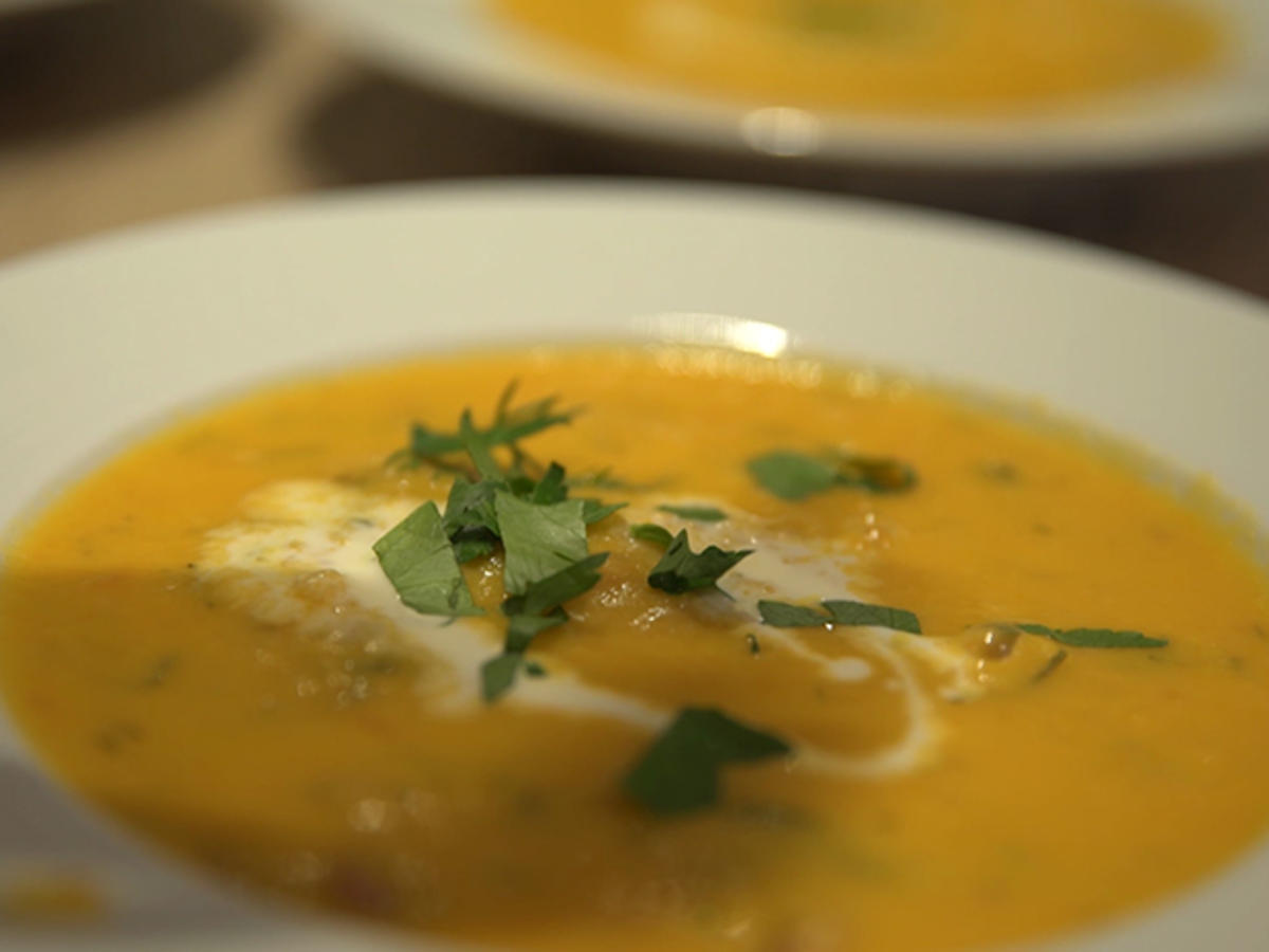 Krabbensuppe mit selbstgebackenem Brot - Rezept - Bild Nr. 2