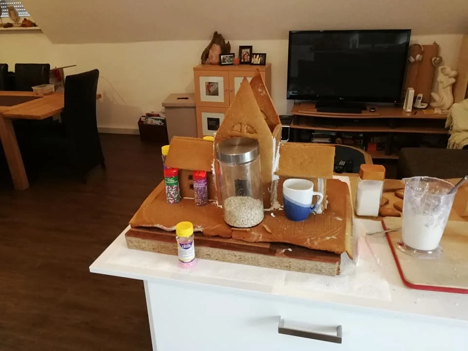 Großes Lebkuchenhaus  - Rezept - Bild Nr. 6916