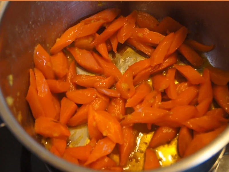 Alaska-Seelachsfilet mit Honig-Ingwer-Möhren und Süßkartoffelstampf - Rezept - Bild Nr. 11