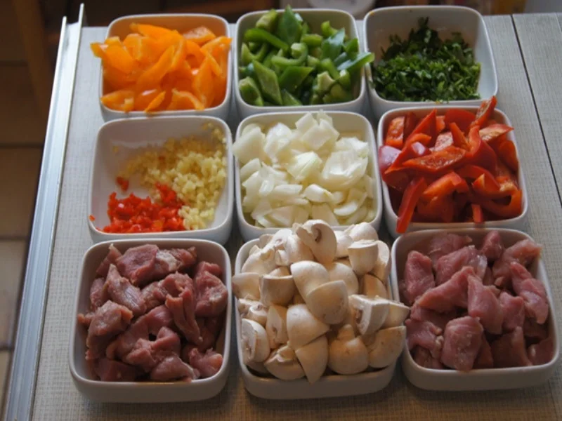 Rezept: Schweinefilet mit Champignons, Paprikas , Zwiebeln und Kartoffelpilzen Bild Nr. 6934 Schweinefilet mit Champignons, Paprikas , Zwiebeln und Kartoffelpilzen - Rezept - Bild Nr. 6934