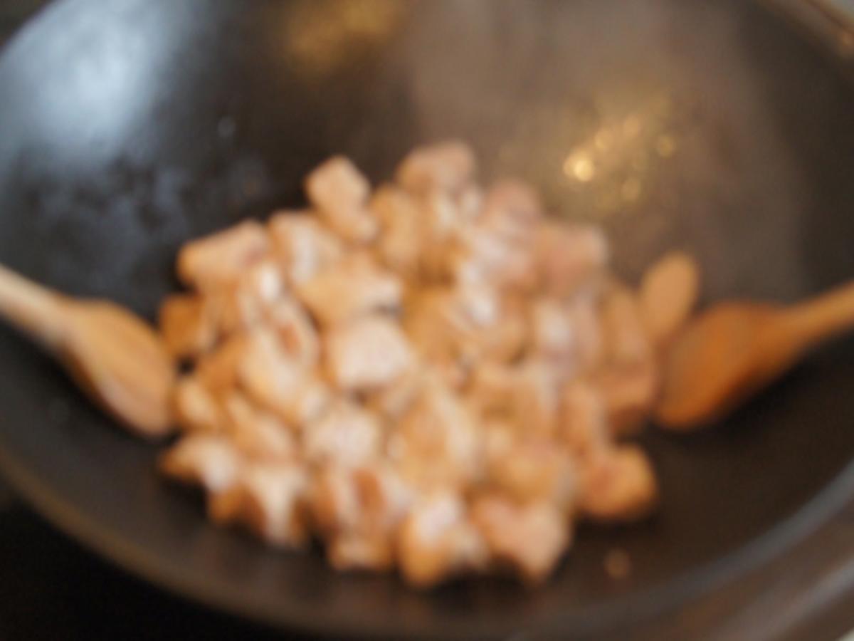 Schweinefilet mit Champignons, Paprikas , Zwiebeln und Kartoffelpilzen - Rezept - Bild Nr. 6936