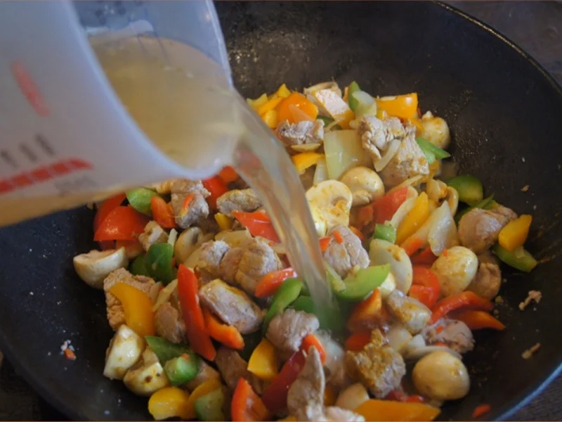 Rezept: Schweinefilet mit Champignons, Paprikas , Zwiebeln und Kartoffelpilzen Bild Nr. 6943 Schweinefilet mit Champignons, Paprikas , Zwiebeln und Kartoffelpilzen - Rezept - Bild Nr. 6943