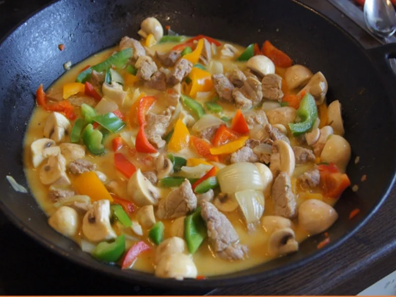 Rezept: Schweinefilet mit Champignons, Paprikas , Zwiebeln und Kartoffelpilzen Bild Nr. 6946 Schweinefilet mit Champignons, Paprikas , Zwiebeln und Kartoffelpilzen - Rezept - Bild Nr. 6946