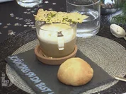 Maronencreme-Cappuccino mit Amaretto-Sahne und Parmesanchip - Rezept - Bild Nr. 6935