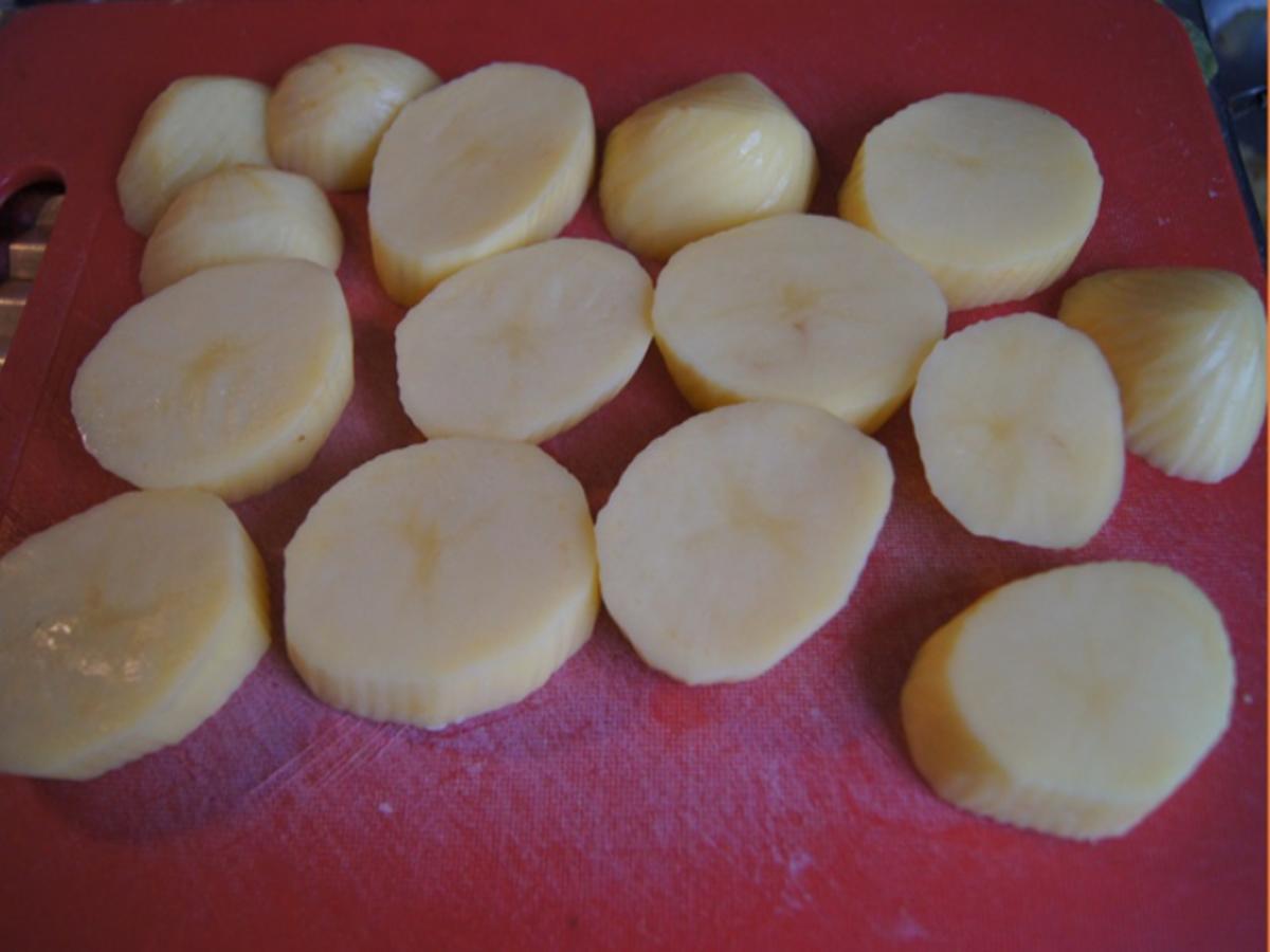 Schlemmerfilet mit pikanten Rahmspinat und Kartoffelstampf mit Kartoffelsternen - Rezept - Bild Nr. 10