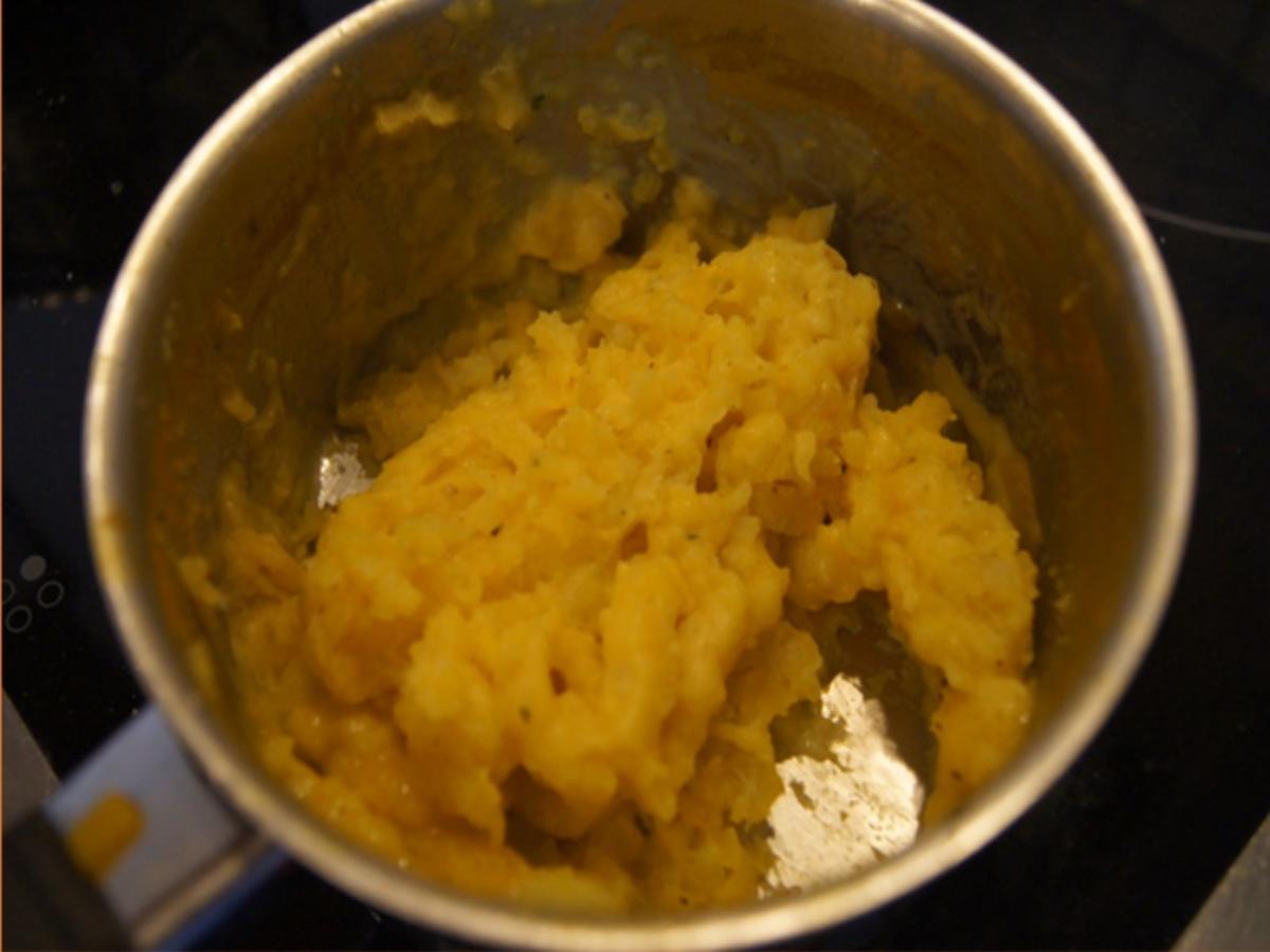 Schlemmerfilet mit pikanten Rahmspinat und Kartoffelstampf mit Kartoffelsternen - Rezept - Bild Nr. 16