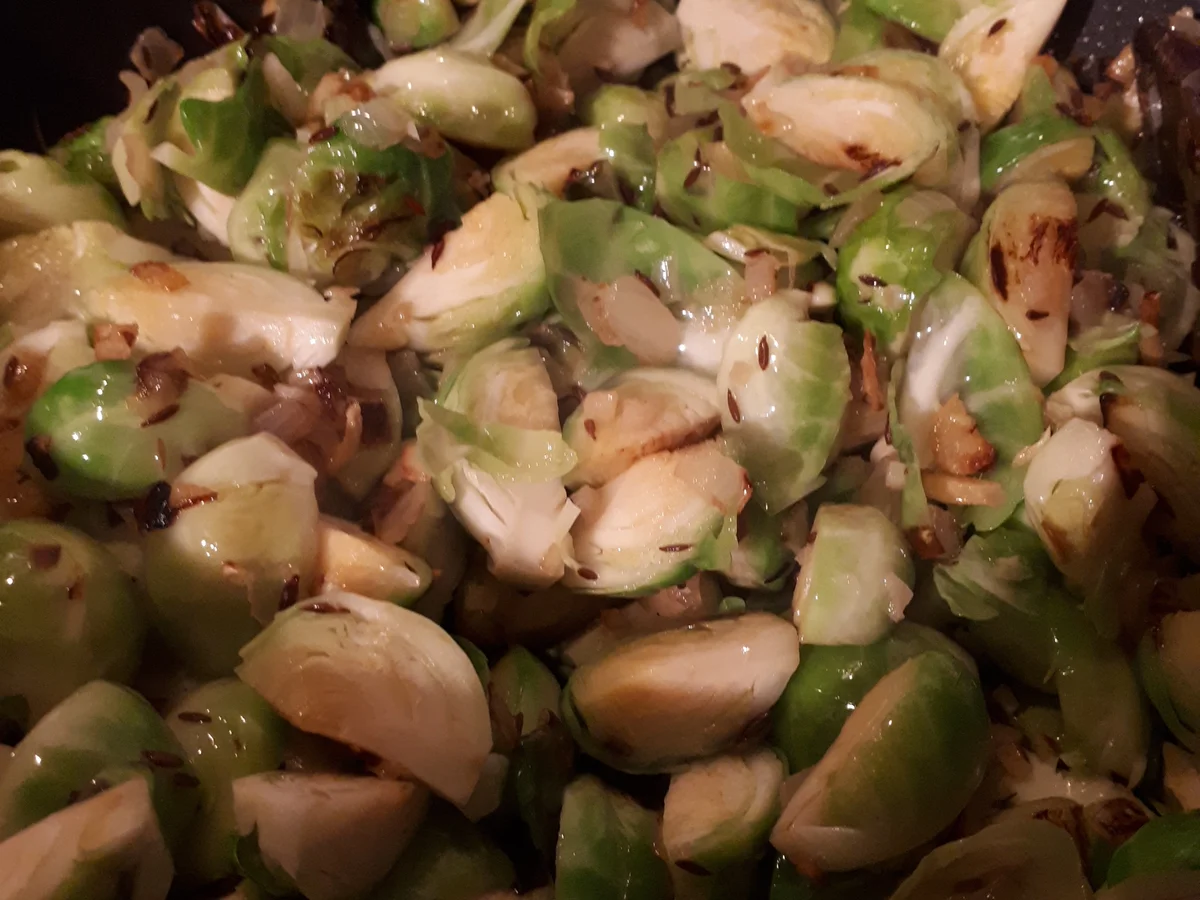 Kartoffel-Rosenkohl- Curry  - Rezept - Bild Nr. 6941