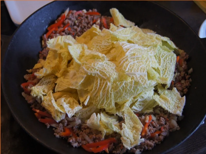 Hackfleisch mit Wirsing im Wok mit Kartoffeln - Rezept - Bild Nr. 13