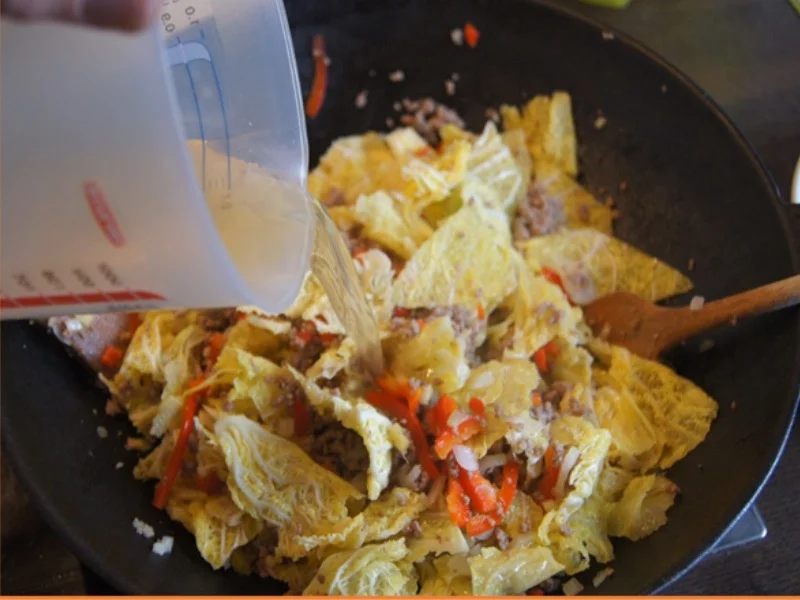 Hackfleisch mit Wirsing im Wok mit Kartoffeln - Rezept - Bild Nr. 15