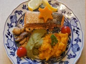 Backofenlachsfilet auf Champignons mit Zuckerschotenpüree und Süßkartoffelstampf - Rezept - Bild Nr. 6936