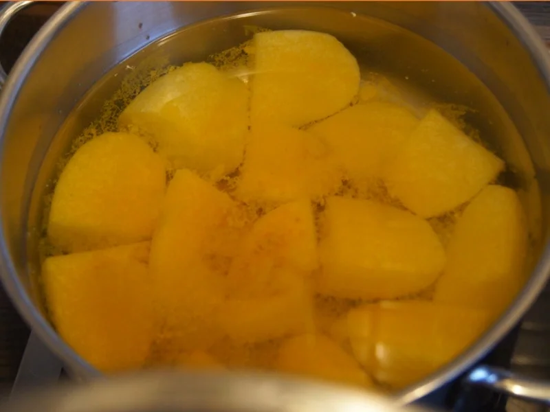 Rezept: Stielkoteletts mit Brokkoli und Kartoffeln Bild Nr. 16 Stielkoteletts mit Brokkoli und Kartoffeln - Rezept - Bild Nr. 16