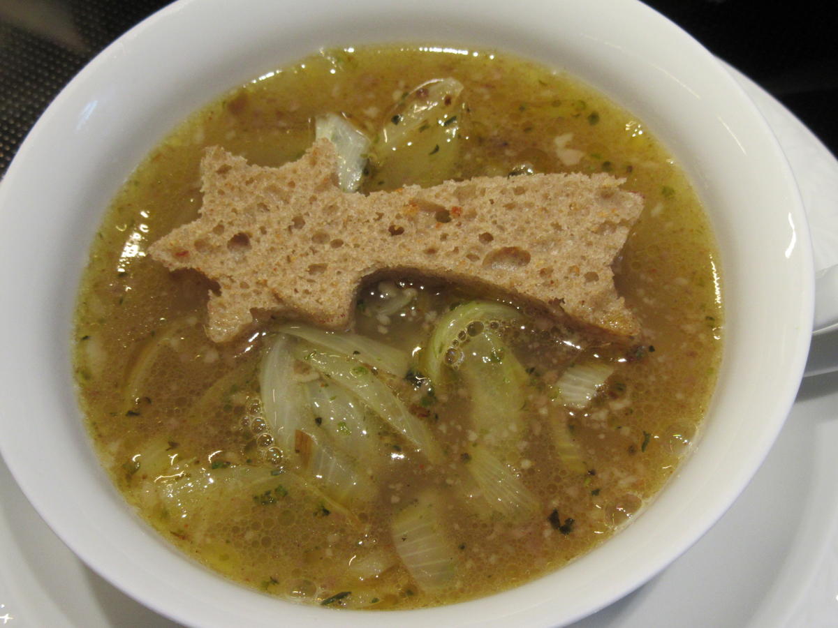 Suppen: Fränkische Zwiebelsuppe - Rezept - Bild Nr. 6943