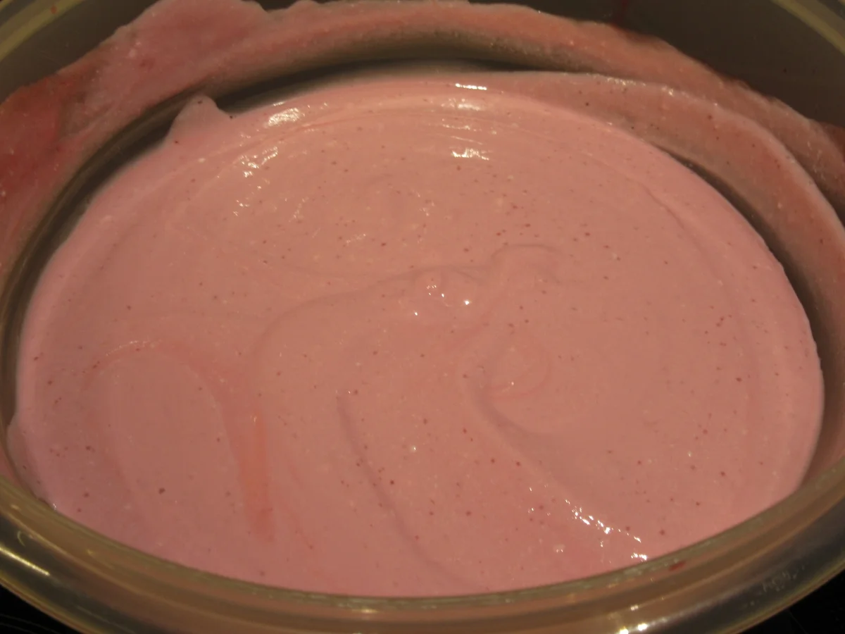 Rezept: Dessert: Himbeereis aus Skyr Bild Nr. 5 Dessert: Himbeereis aus Skyr - Rezept - Bild Nr. 5