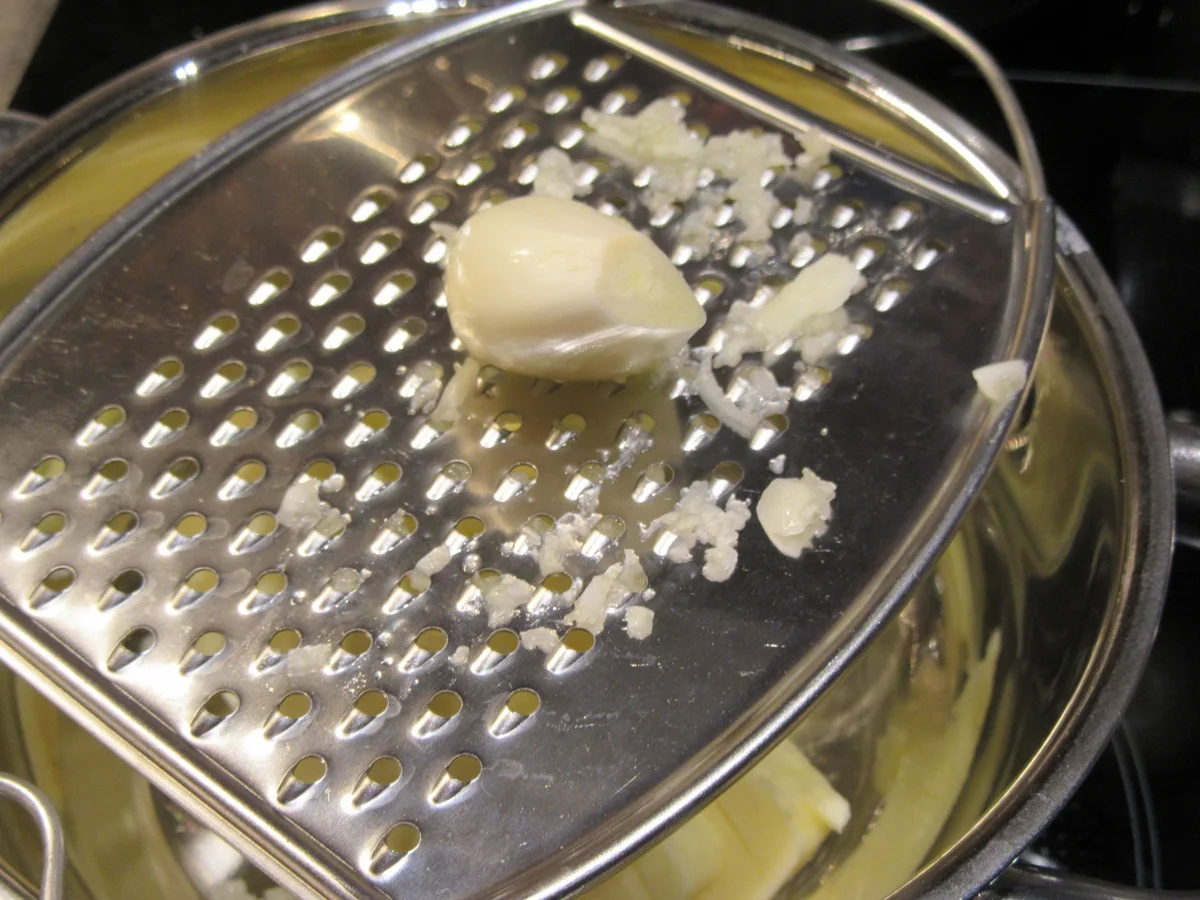 Rezept: Fisch: Zander mit flüssiger Kräuterbutter und Ofengemüse* Bild Nr. 6940 Fisch: Zander mit flüssiger Kräuterbutter und Ofengemüse* - Rezept - Bild Nr. 6940