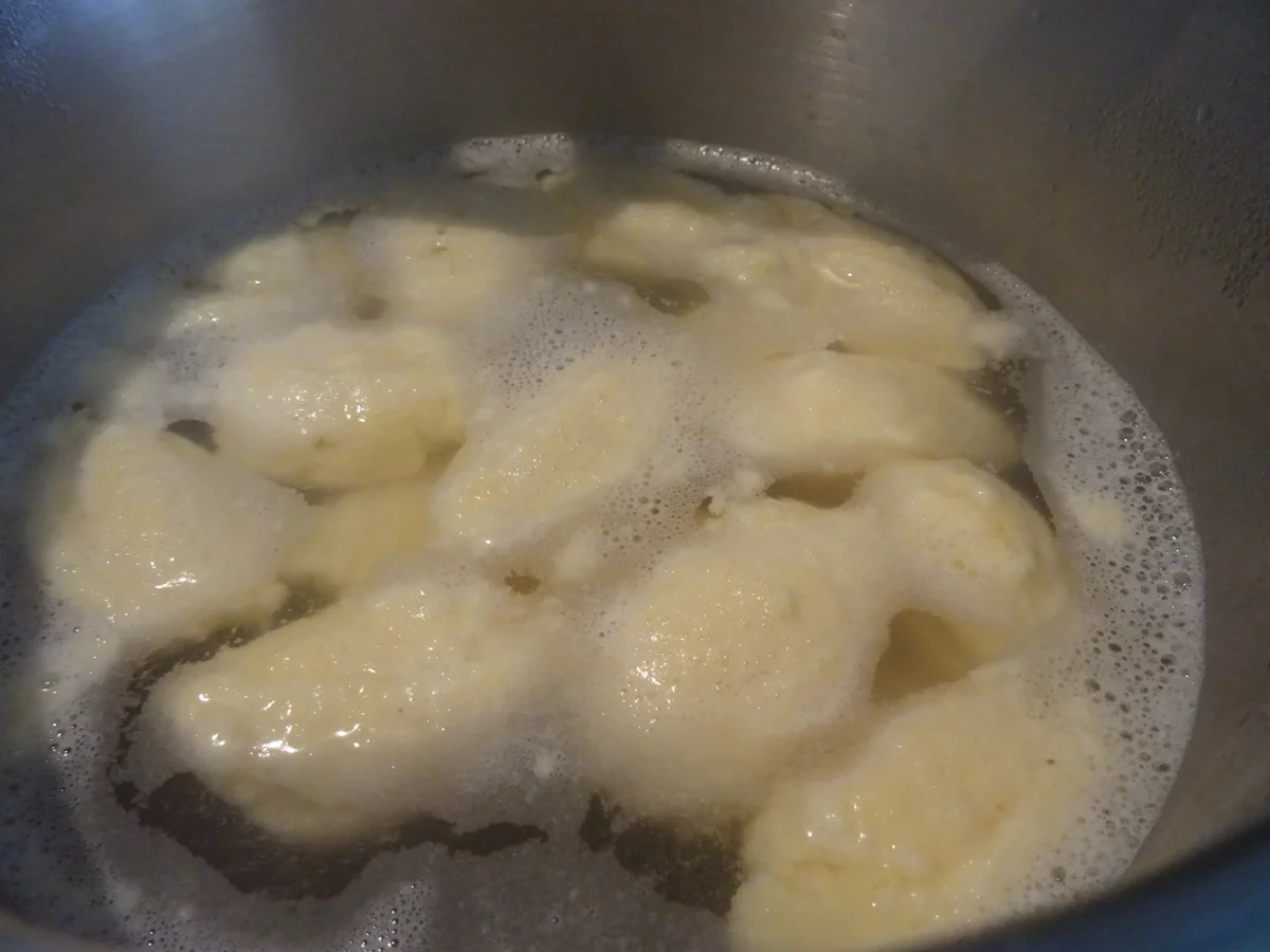 Rezept: Gries-Nockerl-Suppe Bild Nr. 6940 Gries-Nockerl-Suppe - Rezept - Bild Nr. 6940