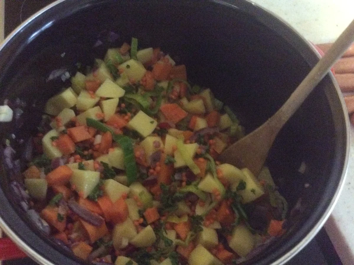 Kartoffelsuppe mit Würstchen - Rezept - Bild Nr. 6953