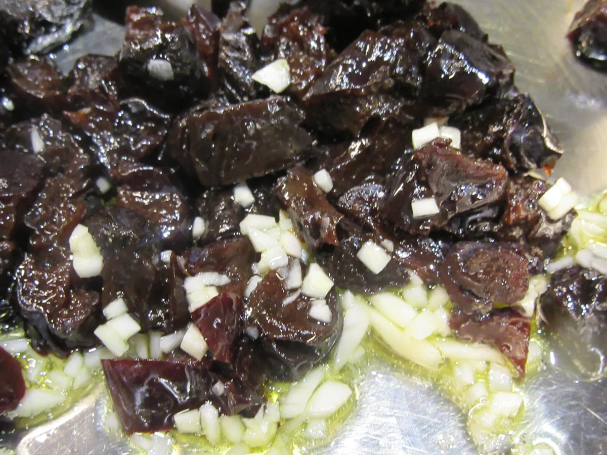 Rezept: Fleisch: Rinderlende NT mit Pflaumensoße, Rosenkohlgratin und Kartoffelstroh Bild Nr. 6954 Fleisch: Rinderlende NT mit Pflaumensoße, Rosenkohlgratin und Kartoffelstroh - Rezept - Bild Nr. 6954