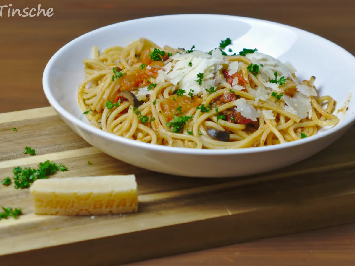 Spaghetti alla puttanesca - Rezept - Bild Nr. 6951