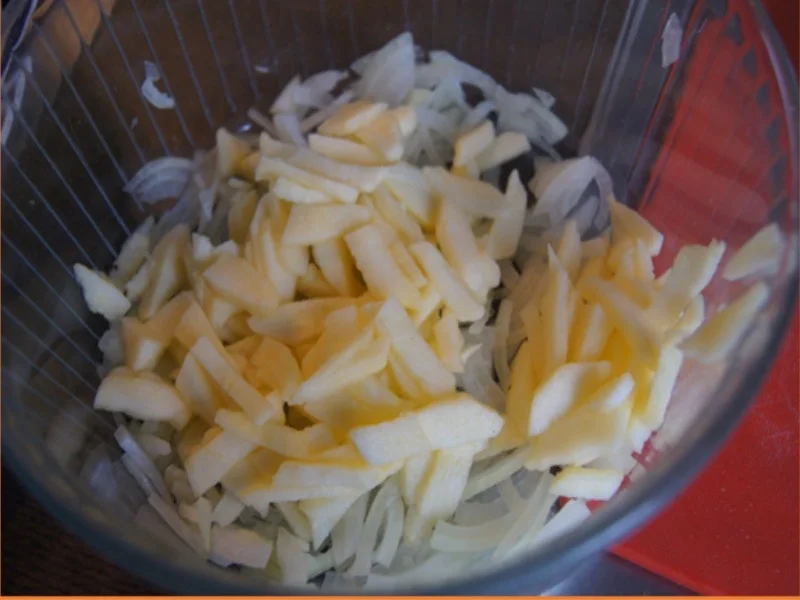 Matjesfiletsalat mit Pellkartoffeldrillingen - Rezept - Bild Nr. 5