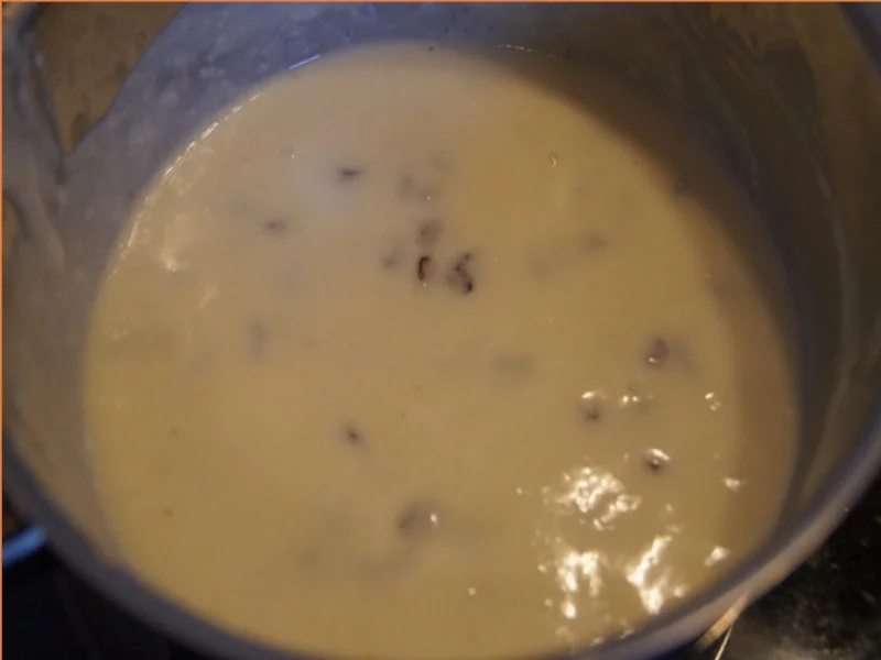 Eisbein mit pikanten Sauerkraut, Kartoffeln und Meerrettichsauce - Rezept - Bild Nr. 13