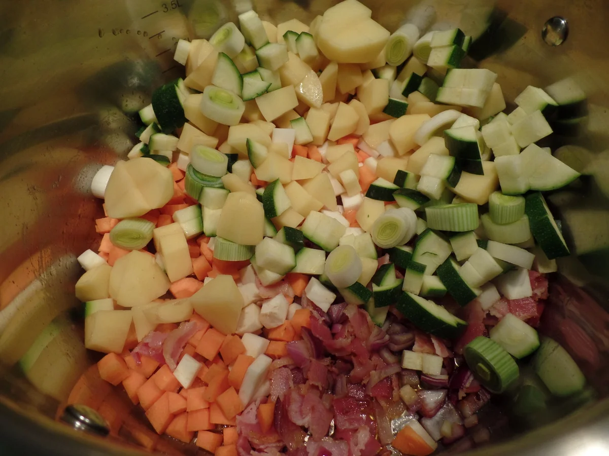 Gemüse-Bohnensuppe mit Chorizo - Rezept - Bild Nr. 6989