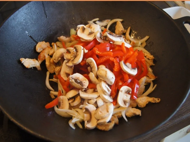 Rezept: Putengeschnetzeltes im Wok mit Basmatireis Bild Nr. 6994 Putengeschnetzeltes im Wok mit Basmatireis - Rezept - Bild Nr. 6994