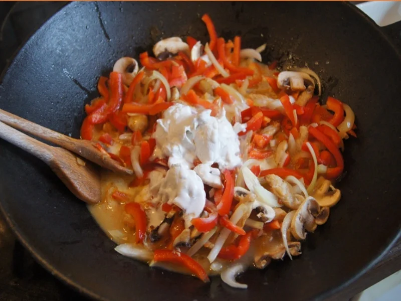 Rezept: Putengeschnetzeltes im Wok mit Basmatireis Bild Nr. 7000 Putengeschnetzeltes im Wok mit Basmatireis - Rezept - Bild Nr. 7000