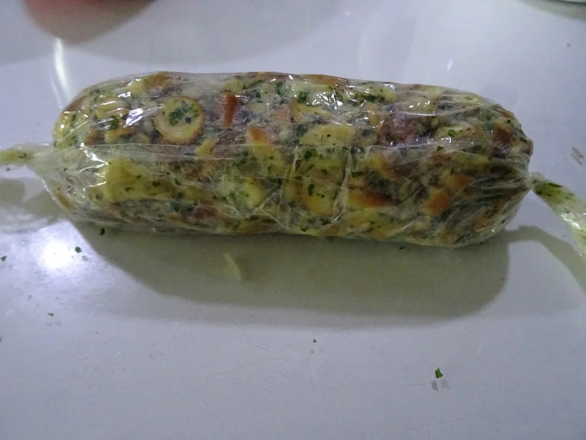 Gepökelte Gänsebrust mit Steinpilz-Rahmsoße und Brezen-Serviettenknödel - Rezept - Bild Nr. 6990