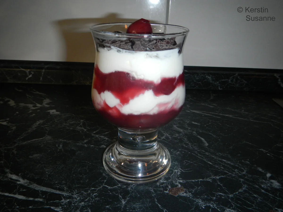 Kirsch-Quark-Dessert - Rezept - Bild Nr. 2