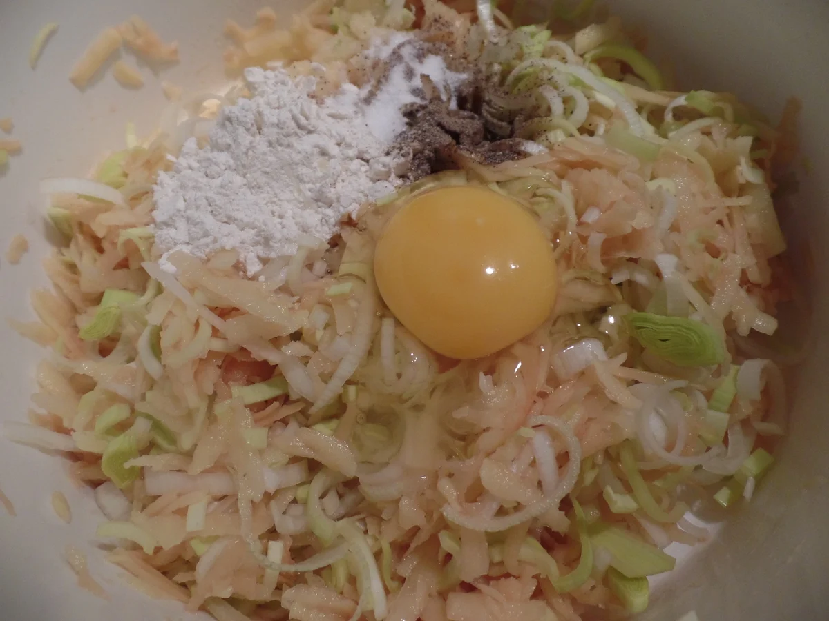 Linsen-Kokossuppe mit Kartoffel-Lauchrösti - Rezept - Bild Nr. 6991