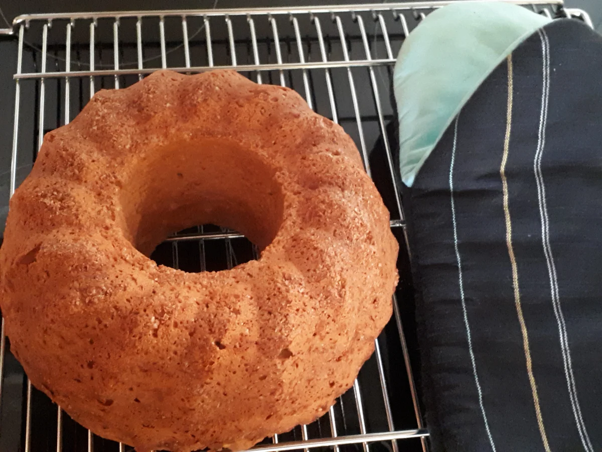 Rezept: BiNe` S ZITRONEN - BUTTERMILCHKUCHEN Bild Nr. 3 BiNe` S ZITRONEN - BUTTERMILCHKUCHEN - Rezept - Bild Nr. 3