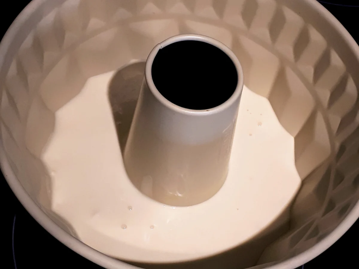 Rezept: BiNe` S ZITRONEN - BUTTERMILCHKUCHEN Bild Nr. 4 BiNe` S ZITRONEN - BUTTERMILCHKUCHEN - Rezept - Bild Nr. 4