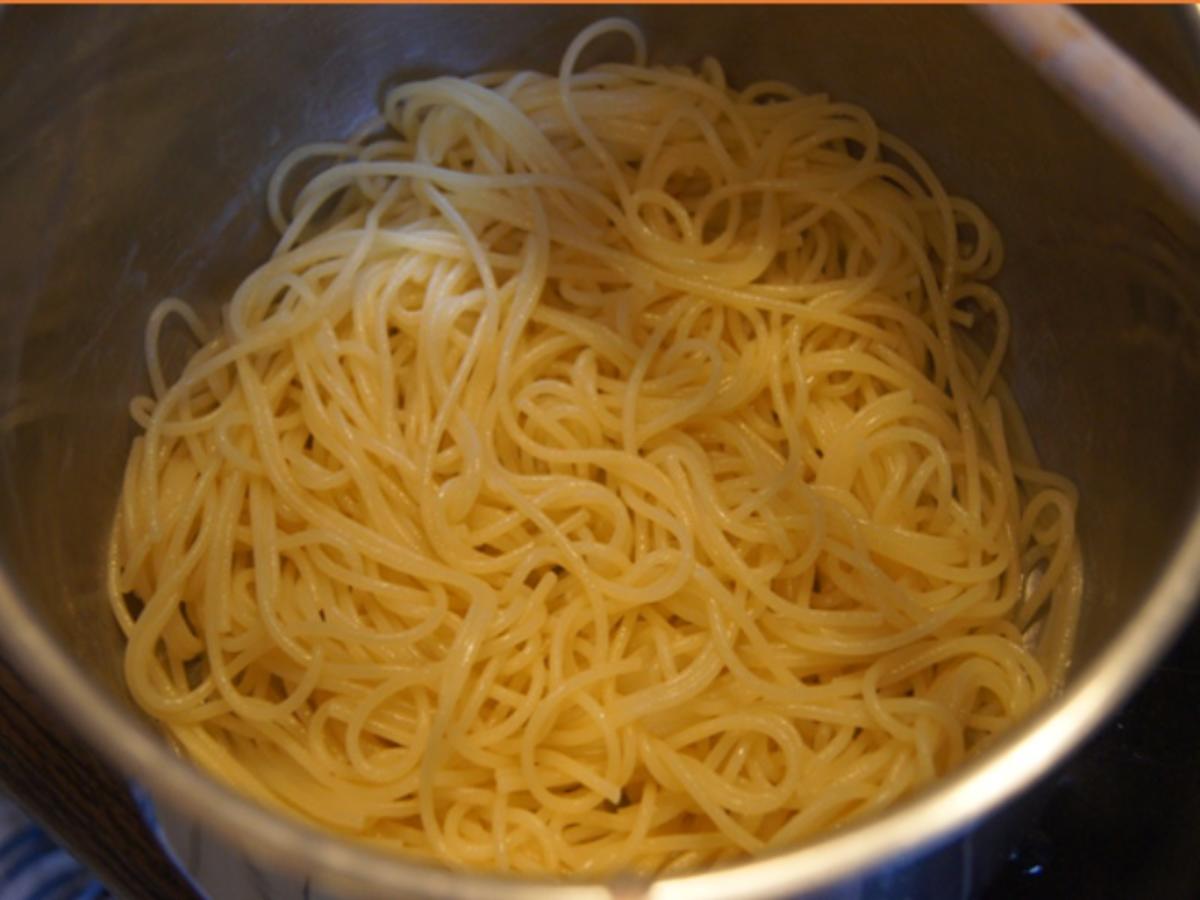 Spaghetti mit Ajvar und Putenbrustfilet - Rezept - Bild Nr. 6