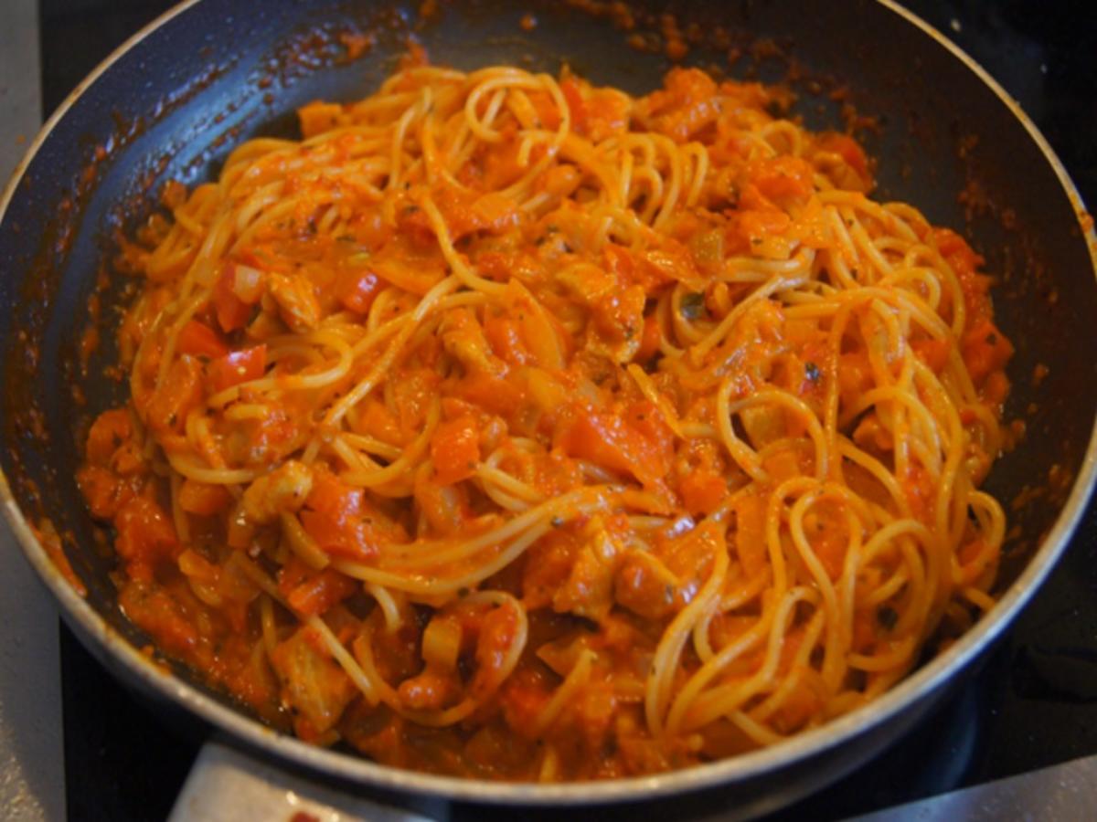 Spaghetti mit Ajvar und Putenbrustfilet - Rezept - Bild Nr. 15
