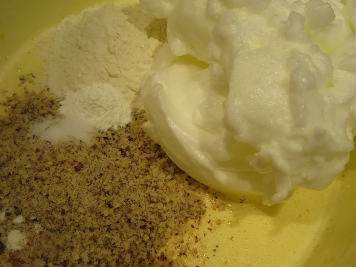 Rezept: Backen: Bailey´s-Buttercreme-Torte (20iger Form) Bild Nr. 7006 Backen: Bailey´s-Buttercreme-Torte (20iger Form) - Rezept - Bild Nr. 7006