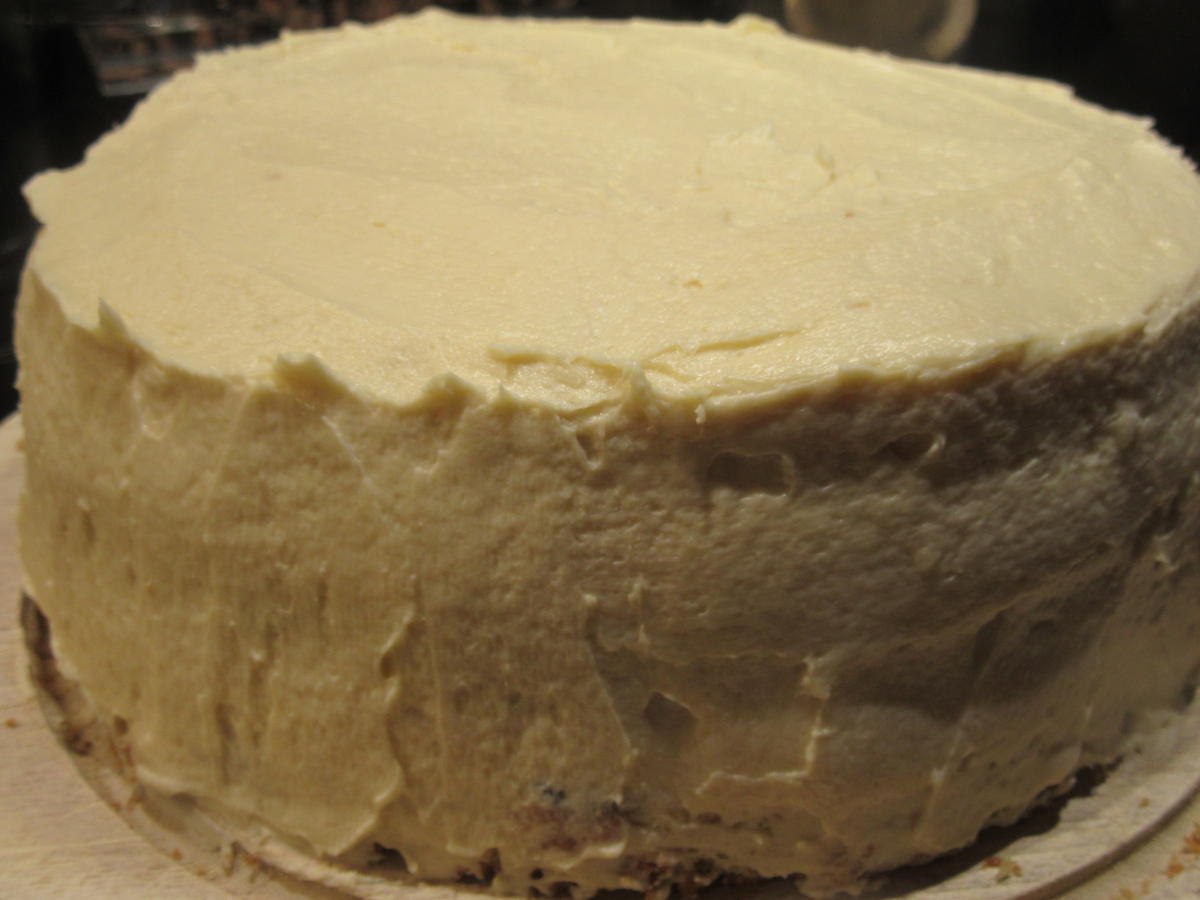 Backen: Bailey´s-Buttercreme-Torte (20iger Form) - Rezept - Bild Nr. 7015