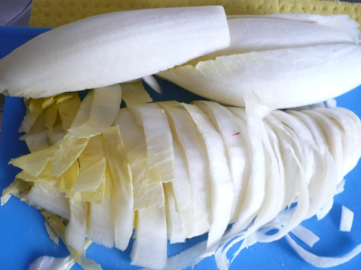 Rezept: Chicoreesalat mit Thunfisch Bild Nr. 7028 Chicoreesalat mit Thunfisch - Rezept - Bild Nr. 7028