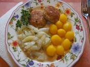 Lachsfrikadellen mit Rahmkohlrabi und Drillingen - Rezept - Bild Nr. 7026