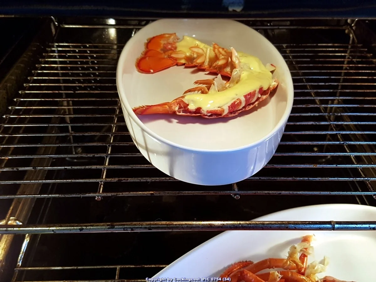 Rezept: Hummer (Lobster) Gratiniert à la Thermidor Bild Nr. 7039 Hummer (Lobster) Gratiniert à la Thermidor - Rezept - Bild Nr. 7039